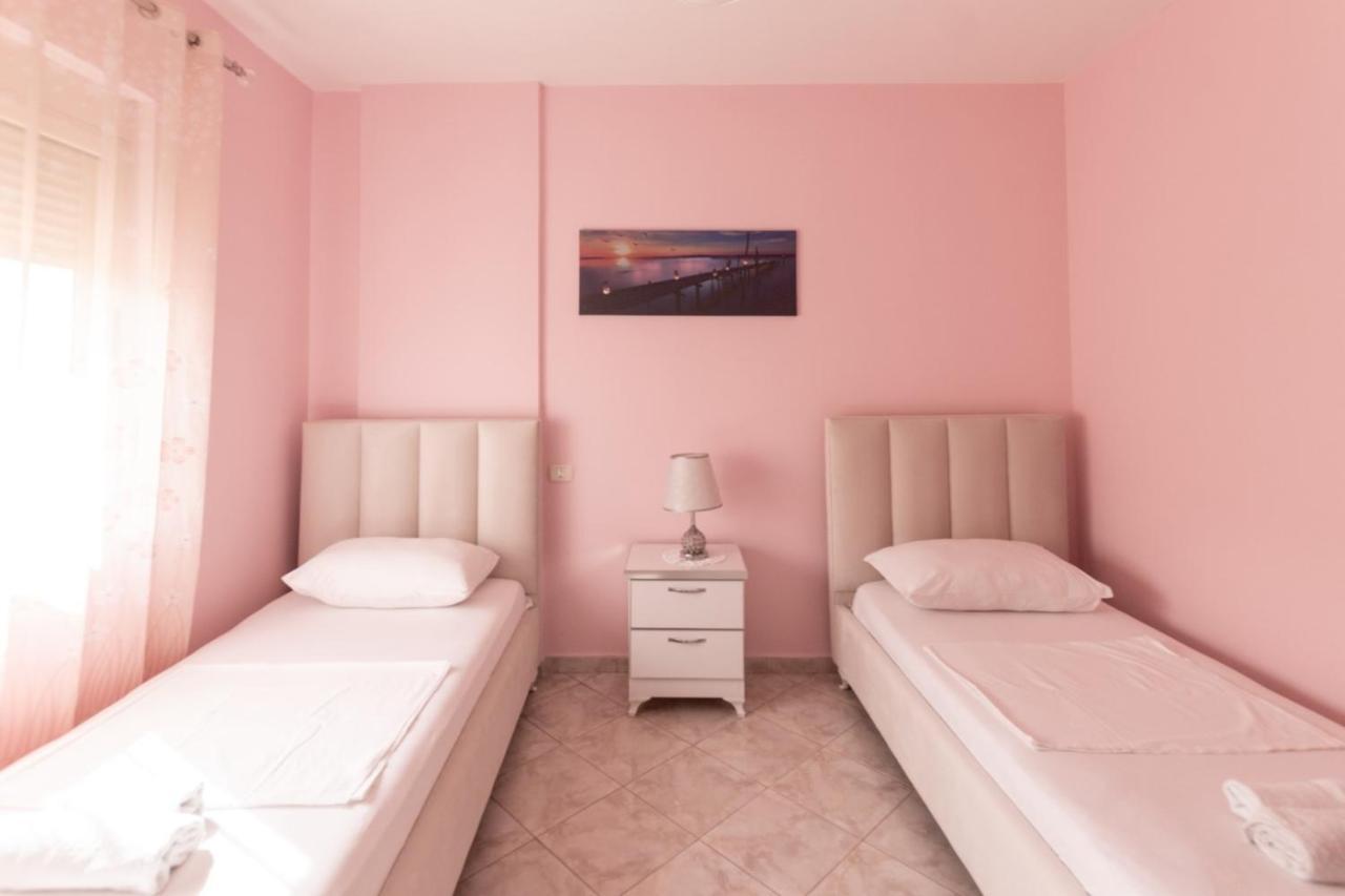 Spacious 2 Bedroom In * Durrës