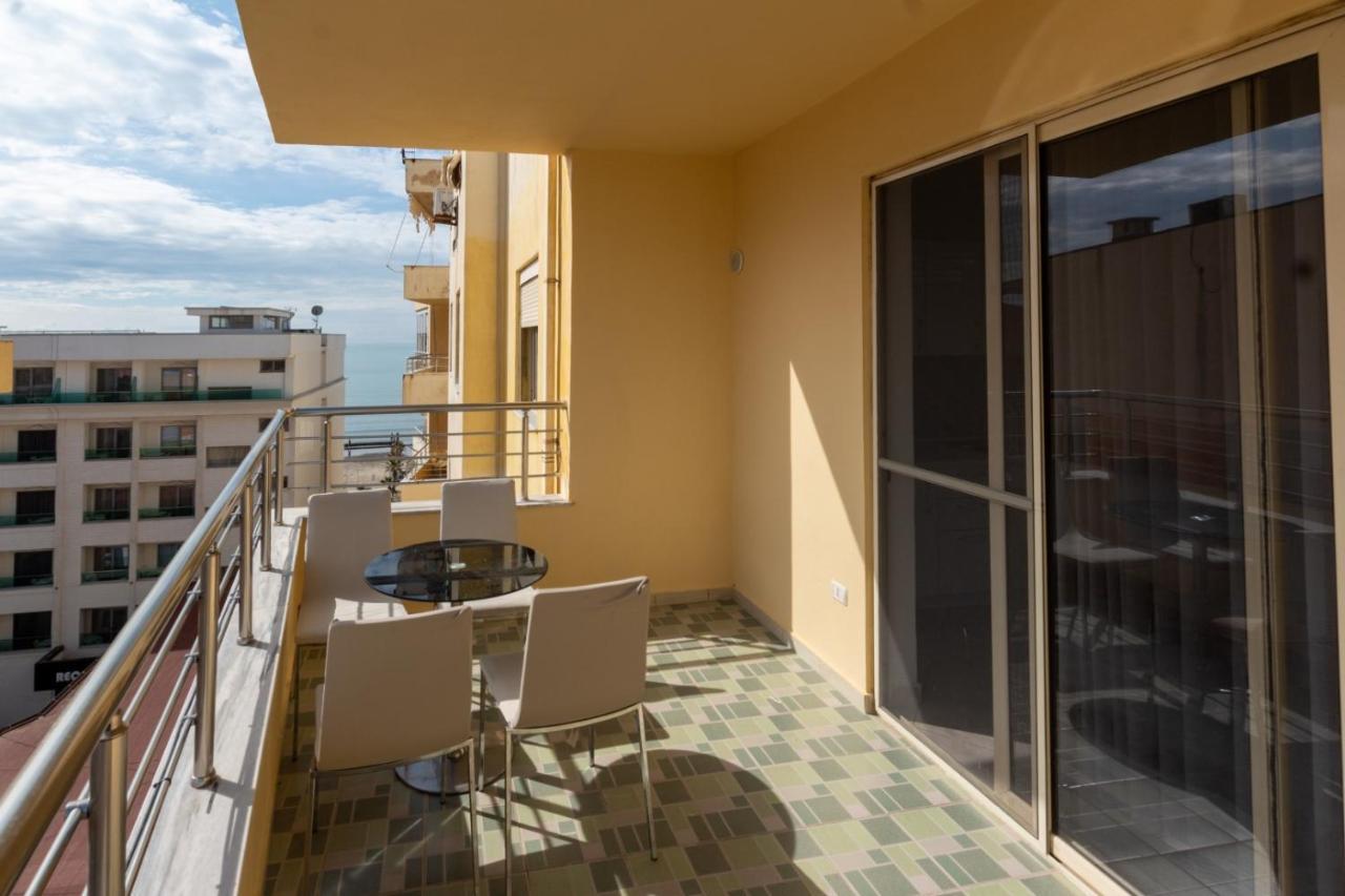 Apartment Spacious 2 Bedroom In *
